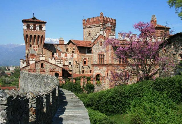 castello-pavone
